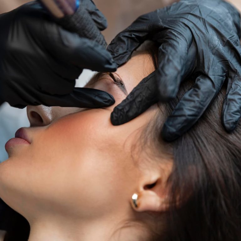 Permanent Makeup Artist